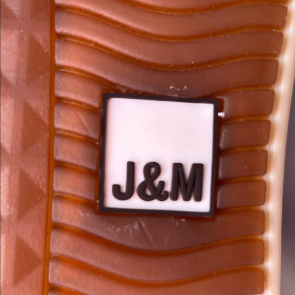 J&M Classic Brown Men\'s Oxfords main image 5